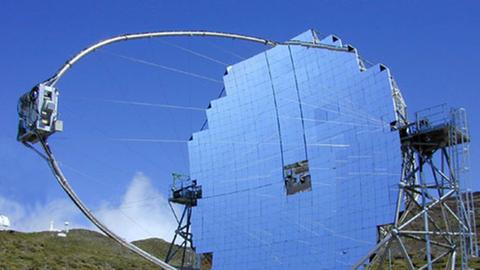 Auf der Kanareninsel La Palma arbeitet das weltweit größte Gammastrahlenteleskop Magic.