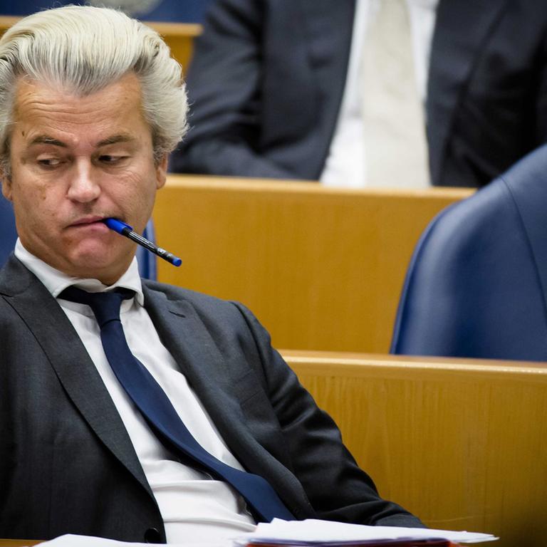 Der Rechtspopulis Geert Wilders in der Zweiten Kammer des niederländischen Parlaments