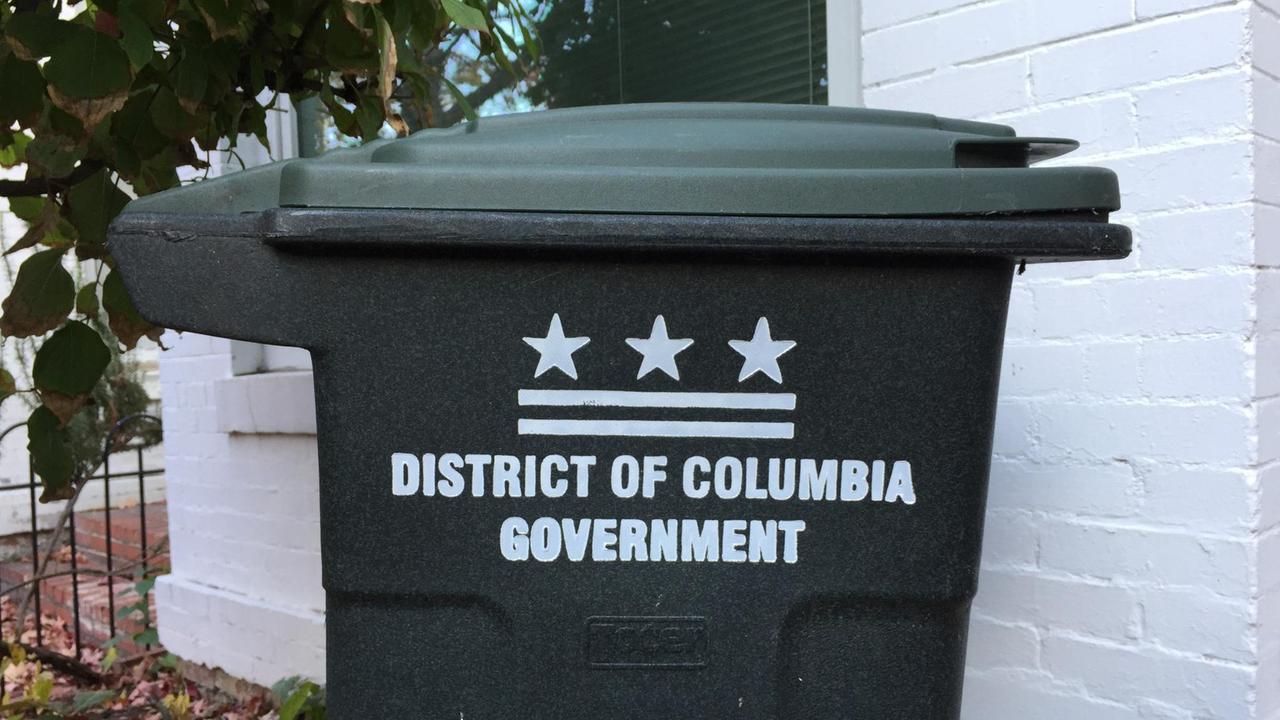 Sogar manche Mülltonnen tragen den "Stempel" des US-Kongresses