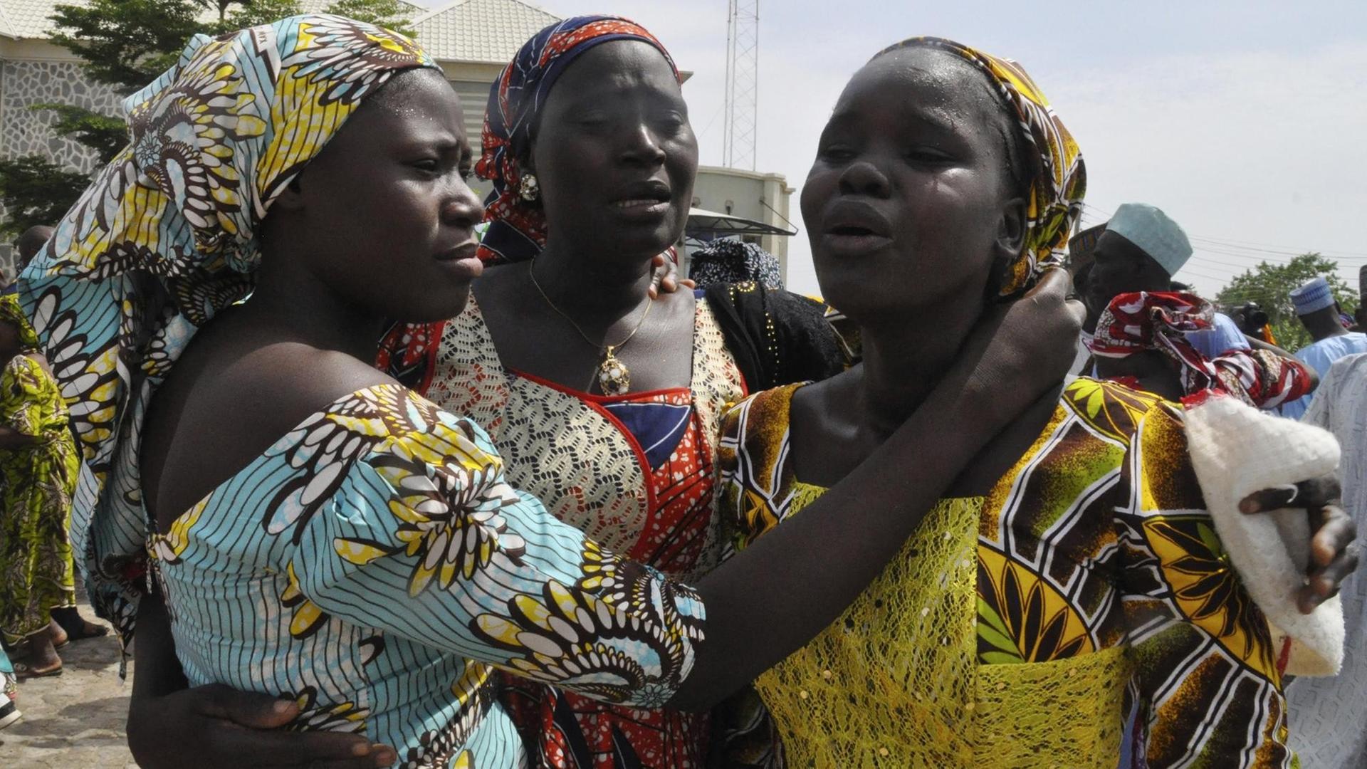 Wiedersehen eines "Chibok-Mädchens" mit seinen Angehörigen