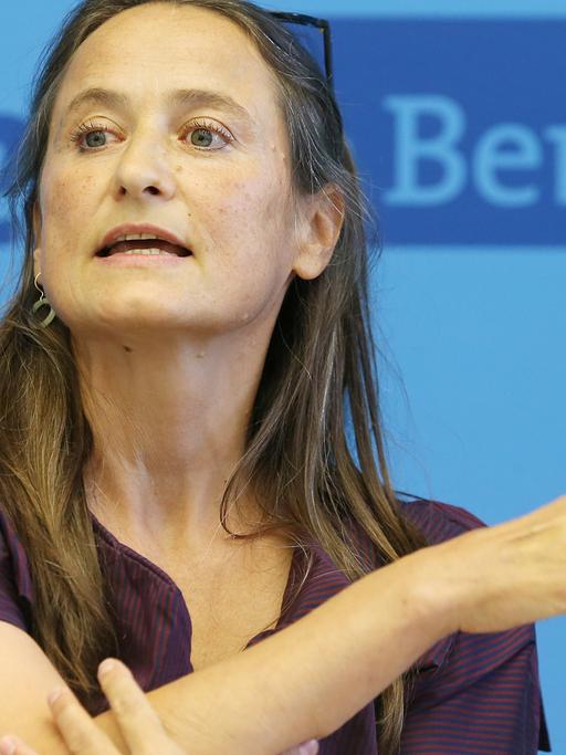 Die neue Intendantin des Staatsballetts Berlin, Sasha Waltz, beantwortet am 07.09.2016 im Roten Rathaus in Berlin Fragen von Journalisten. Die Choreografin Waltz und der Direktor des Royal Swedish Ballet, Johannes Öhman, werden Ko-Intendanten des Staatsballetts Berlin.
