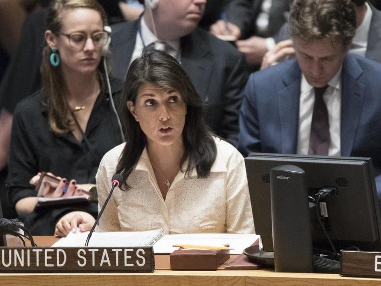 Die UNO-Botschafterin der USA, Nikki Haley, während einer Dringlichkeitssitzung des Sicherheitsrats zum Nahost-Konflikt.