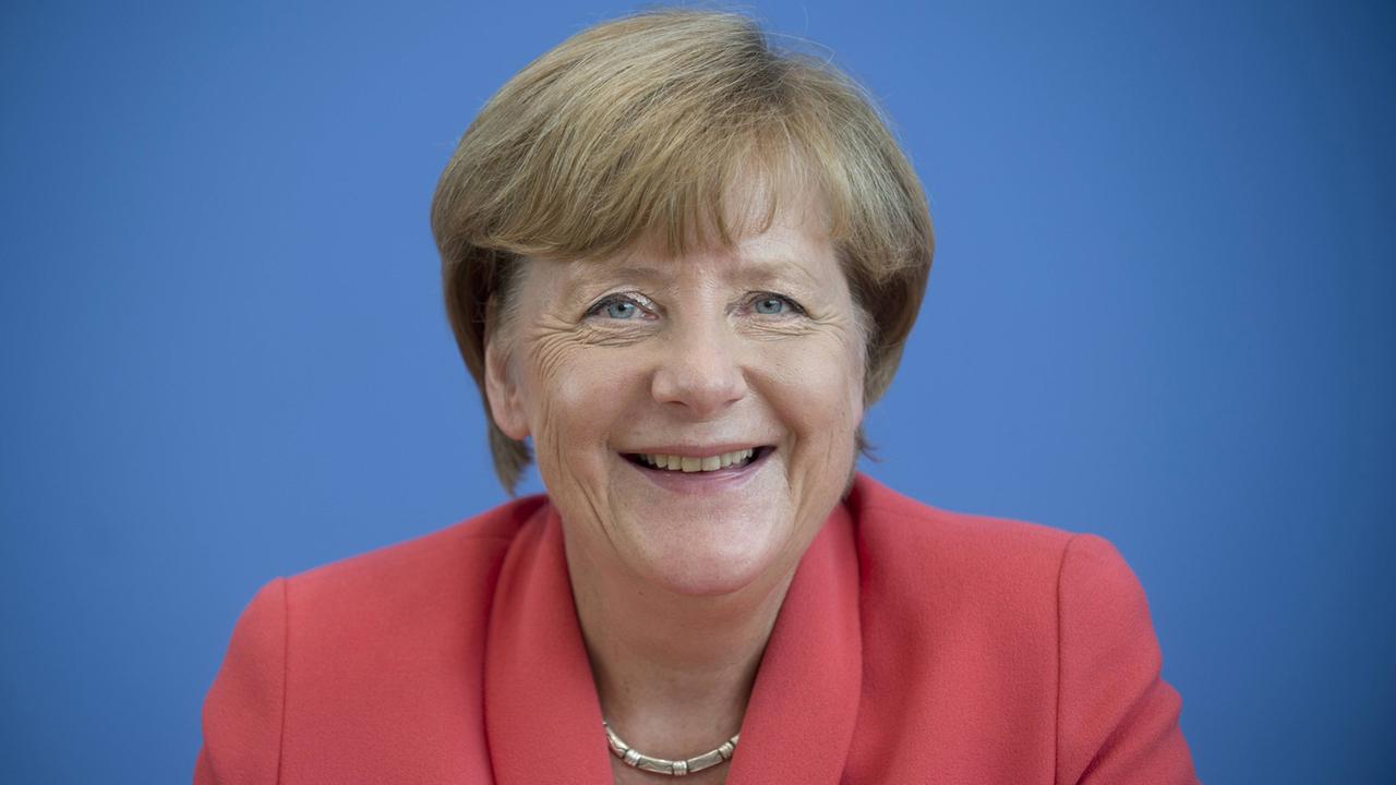 Gute Laune: Kanzlerin Angela Merkel lacht.