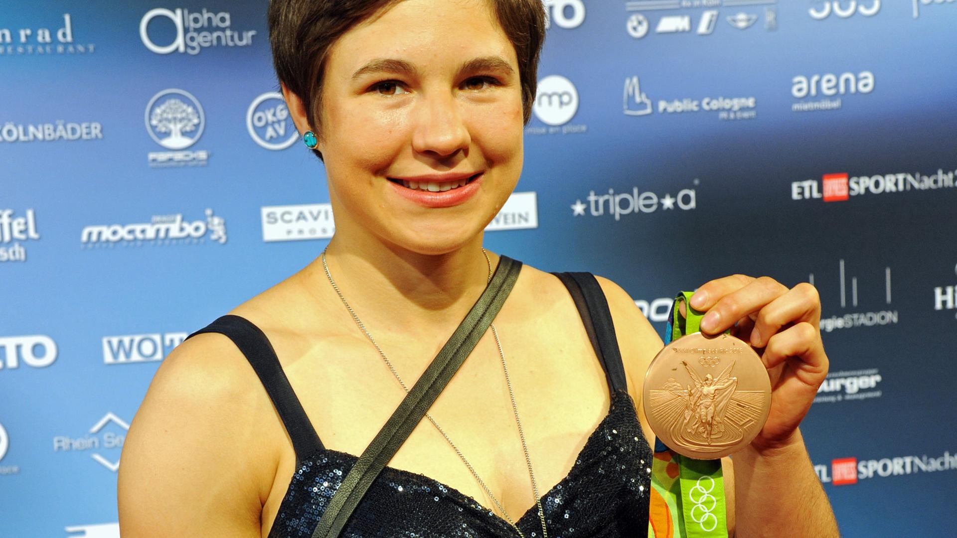 Bronze-Medallien-Gewinnerin im Judo Laura Vargas Koch posiert am 23. August 2016 in Köln bei der ETL-EXPRESS-Sportnacht.