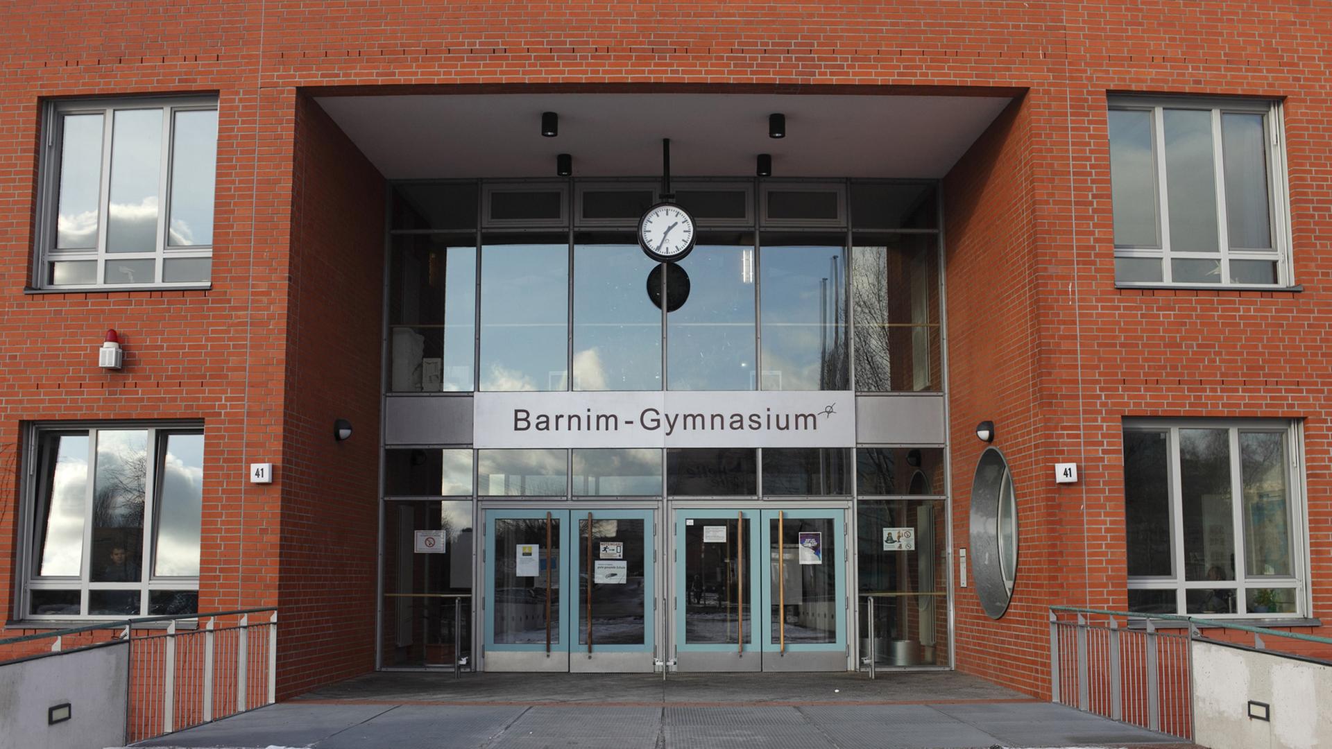 Außenansicht des Barnim-Gymnasiums in Berlin