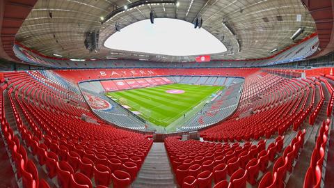 24.10.2020, Fussball 1. Bundesliga: FC Bayern - Eintracht Frankfurt. Ein Geisterspiel wegen Corona, ohne Zuschauer in der Allianz-Arena in München.