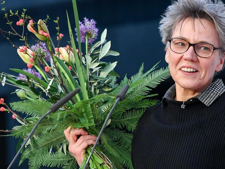 Esther Kinsky gewinnt den Preis der Buchmesse Leipzig 2018