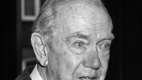 Der britische Schriftsteller Graham Greene, aufgenommen am 22. Februar 1984