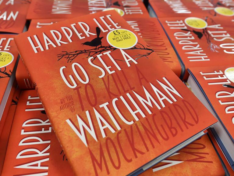 Das neue Buch der US-Autorin Harper Lee: "Go Set a Watchman" in einer Londoner Buchhandlung