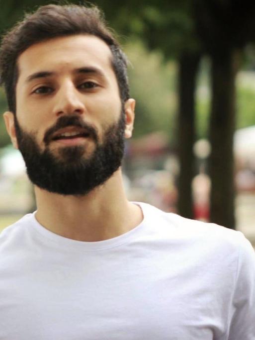 Porträt des Aktivisten Hassan Geuad