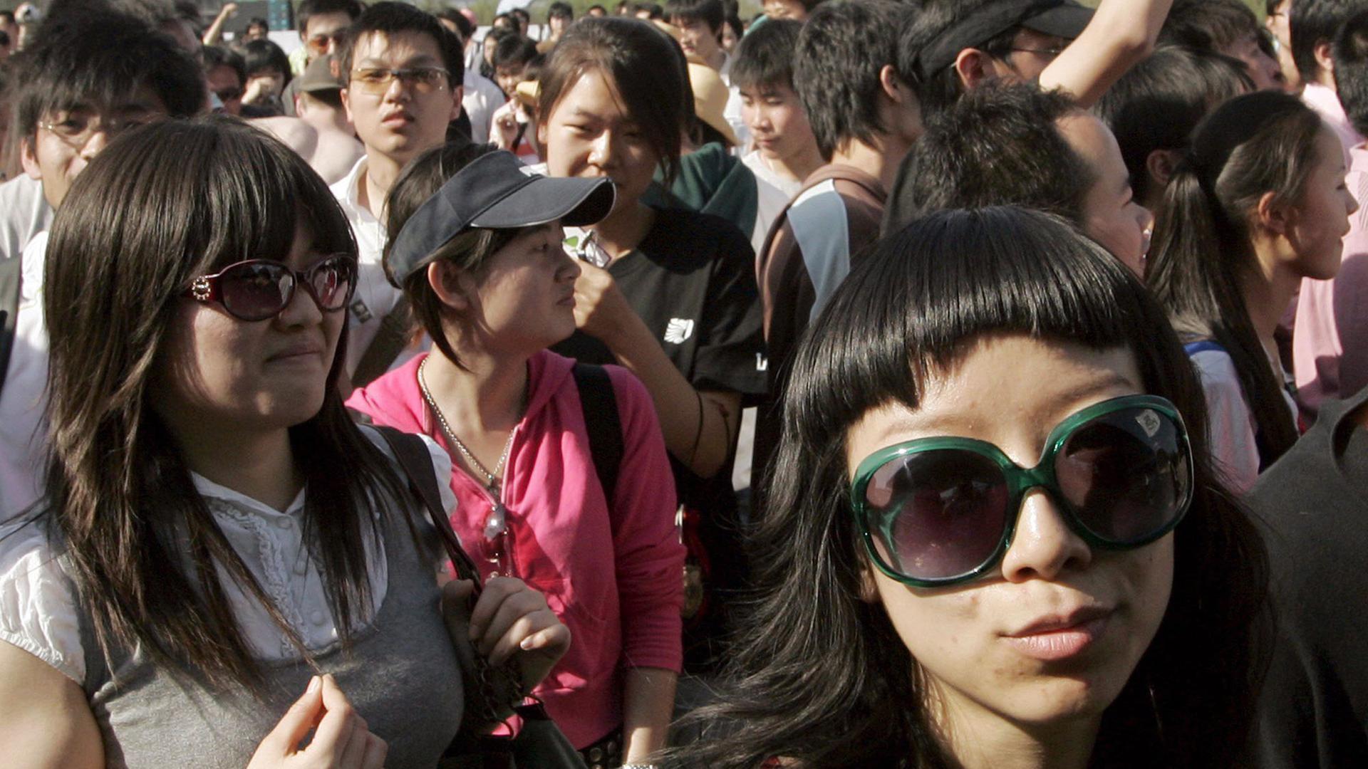 Junge Chinesen bei einem Musikfestival in Peking
