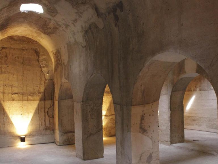 Der Wasserspeicher Aljibe del Rey in Granada von innen