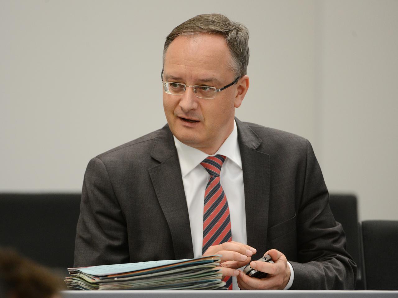 Der baden-württembergische Kultusminister Andreas Stoch (SPD) im Landtag in Stuttgart.