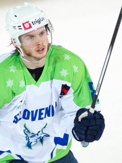 Der slowenische Eishockeyspieler Ziga Jeglic wurde von den Spielen ausgeschlossen und muss das Olympische Dorf verlassen.