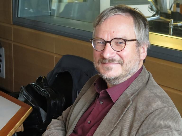 Der Verleger Christoph Links zu Gast im Studio von Deutschlandradio Kultur.