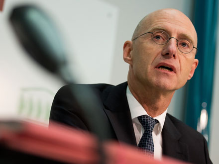 Der Hannoveraner Oberstaatsanwalt Jörg Fröhlich bei einer Stellungnahme zu den Ermittlungen gegen den ehemaligen Bundestagsabgeordneten Sebastian Edathy.