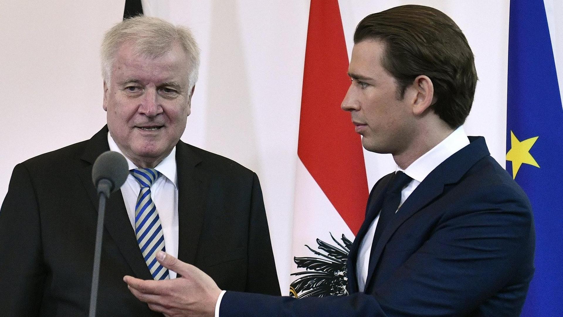 Sebastian Kurz (ÖVP,r), Bundeskanzler von Österreich, empfängt Horst Seehofer (CSU), Bundesminister für Inneres, Heimat und Bau