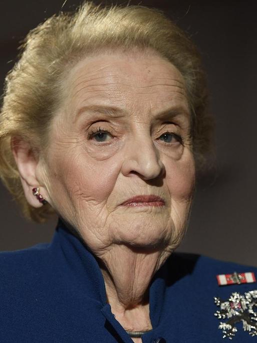 Das Bild zeigt die ehemalige Außenministerin der USA, Madeleine Albright.