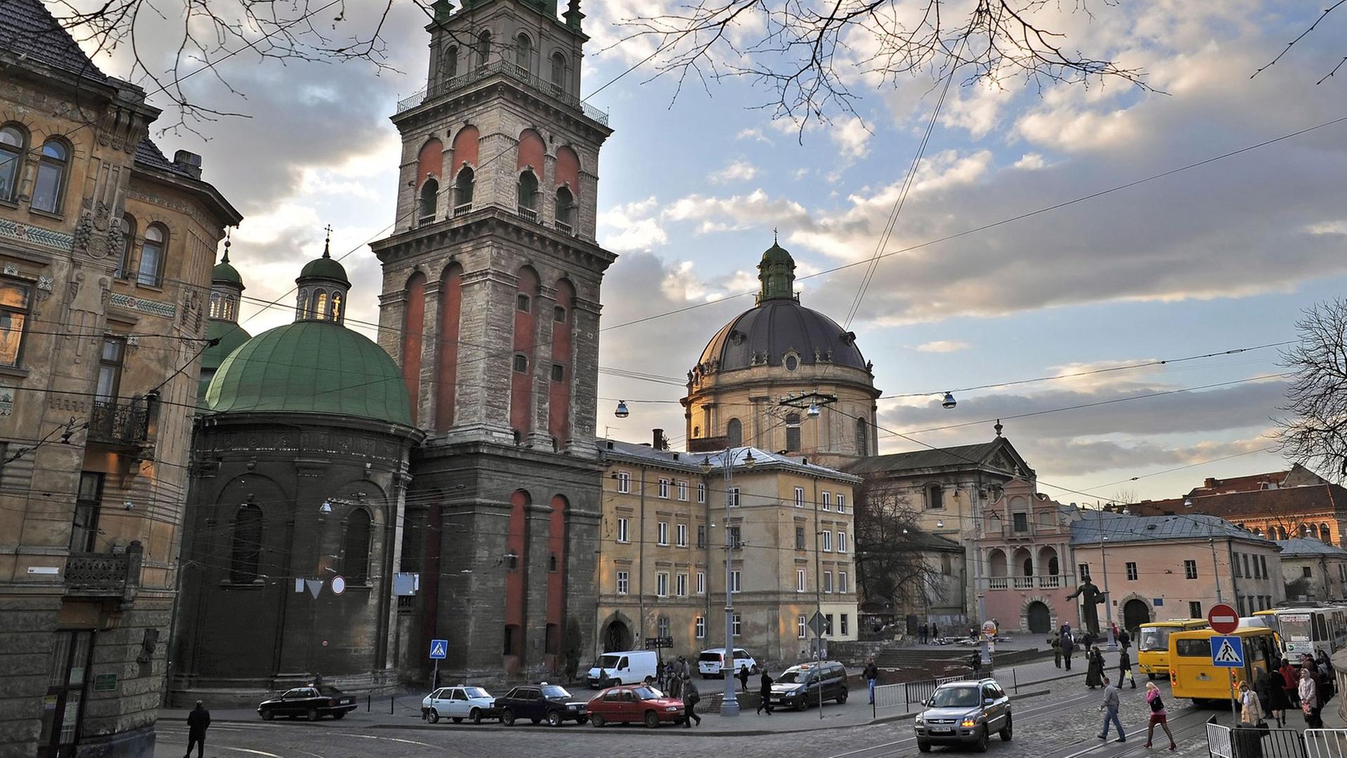 Straße in der westukrainischen Stadt Lviv (Lemberg)