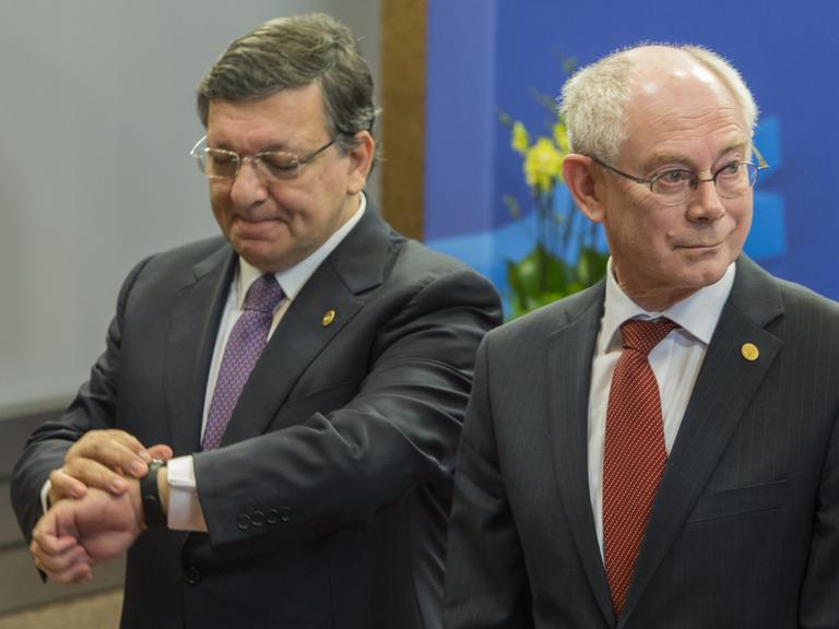 EU-Ratspräsident Herman Van Rompuy (r.) und EU-Kommissionspräsident José Manuel Barroso