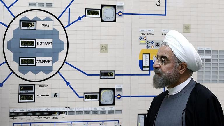 Irans Präsident Hassan Ruhani besucht das Atomkraftwerk Bushehr