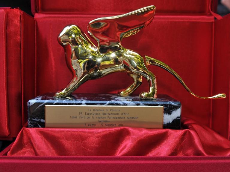 Leider liegt für dieses Bild keine Bildbeschreibung vor