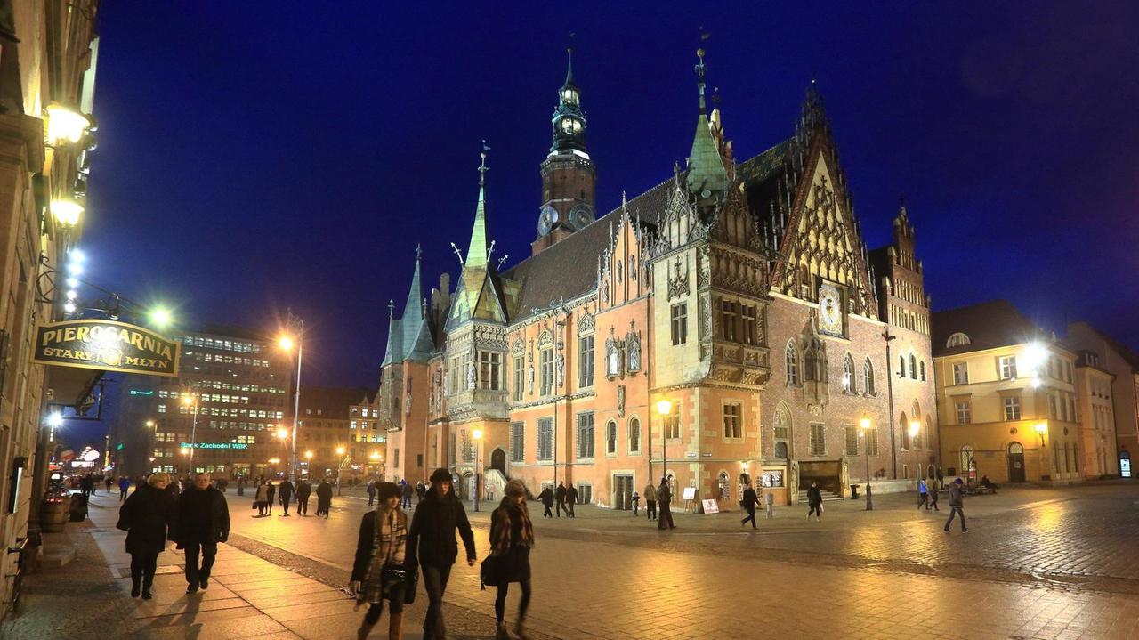 Das Alte Rathaus am Marktplatz in Breslau