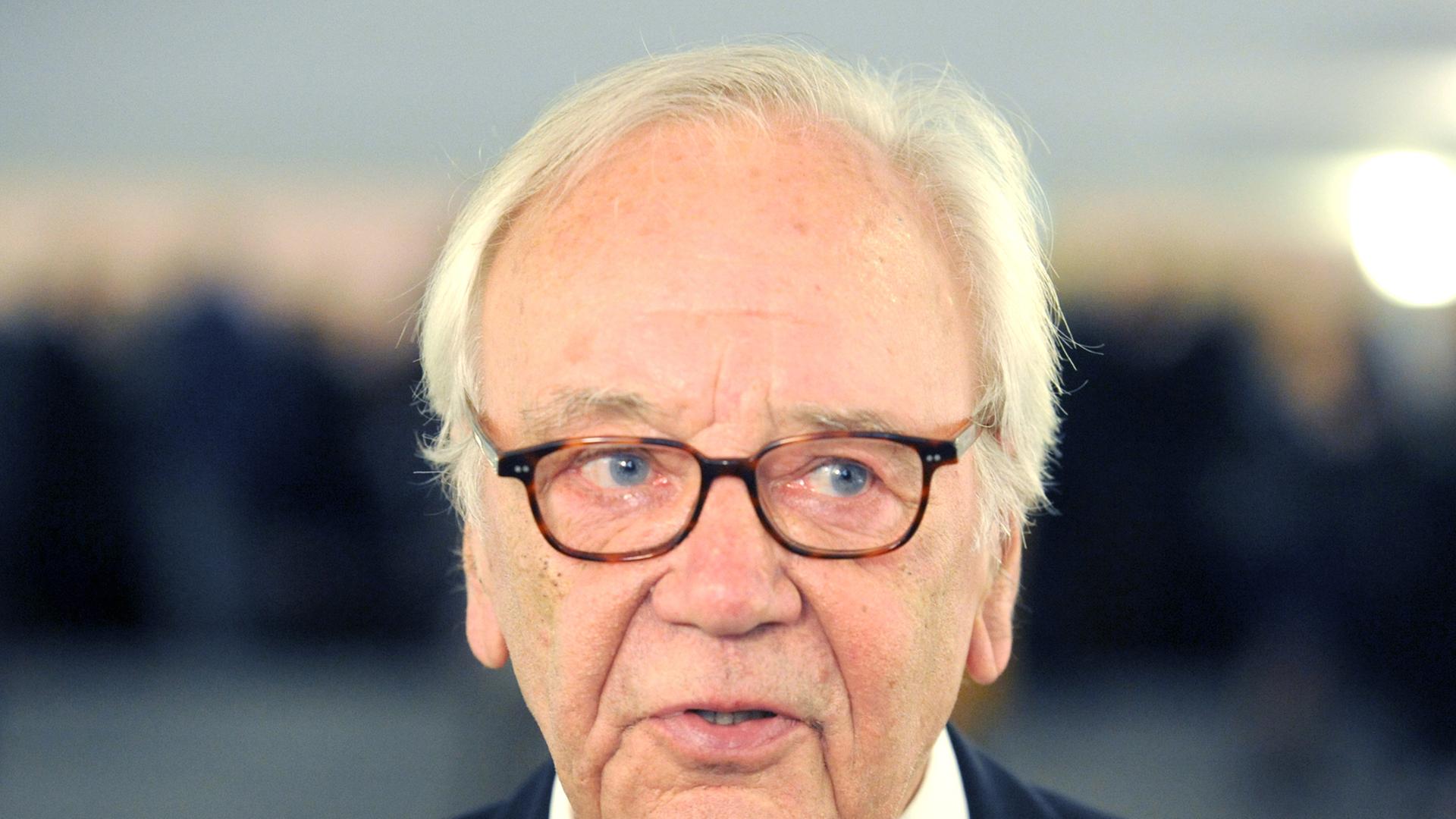 Jürgen Becker Hat den Georg-Büchner-Preis 2014 erhalten.