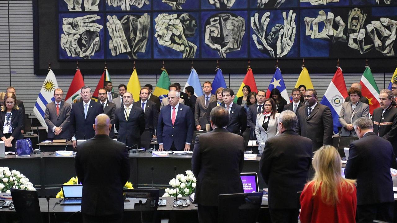 Die Außenminister der UNASUR bei einem Treffen 2016 in Quito. 