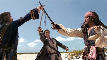 Szene aus "Fluch der Karibik 2" mit Jonny Depp (rechts) als Captain Jack Sparrow.
