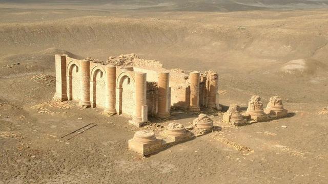 Überreste der Stadt Uruk im Süden des Irak