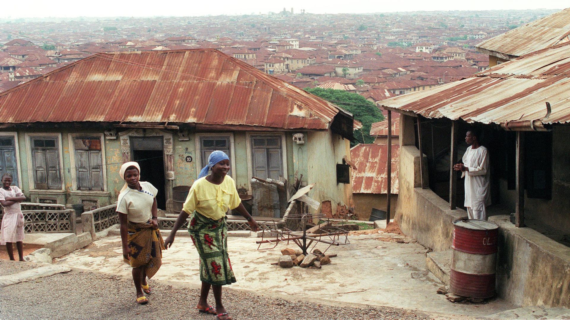 NIgeria: Blick auf Ibadan, das eine der größten Städte des Landes ist. Es liegt nordöstlich von der Hauptstadt Lagos.