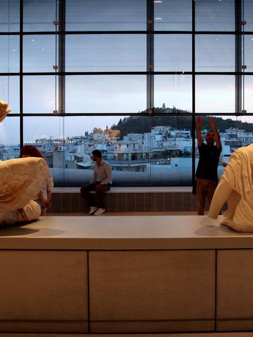 Blick aus dem Akropolis Museum über die griechische Hauptstadt Athen, aufgenommen am 19.5.2018, dem International Museum Day
