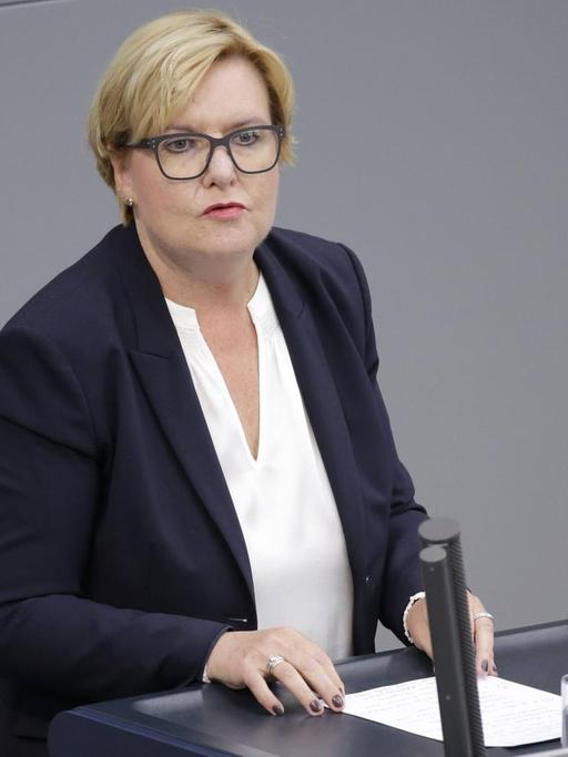 Die SPD-Politikerin Eva Högl im Deutschen Bundestag