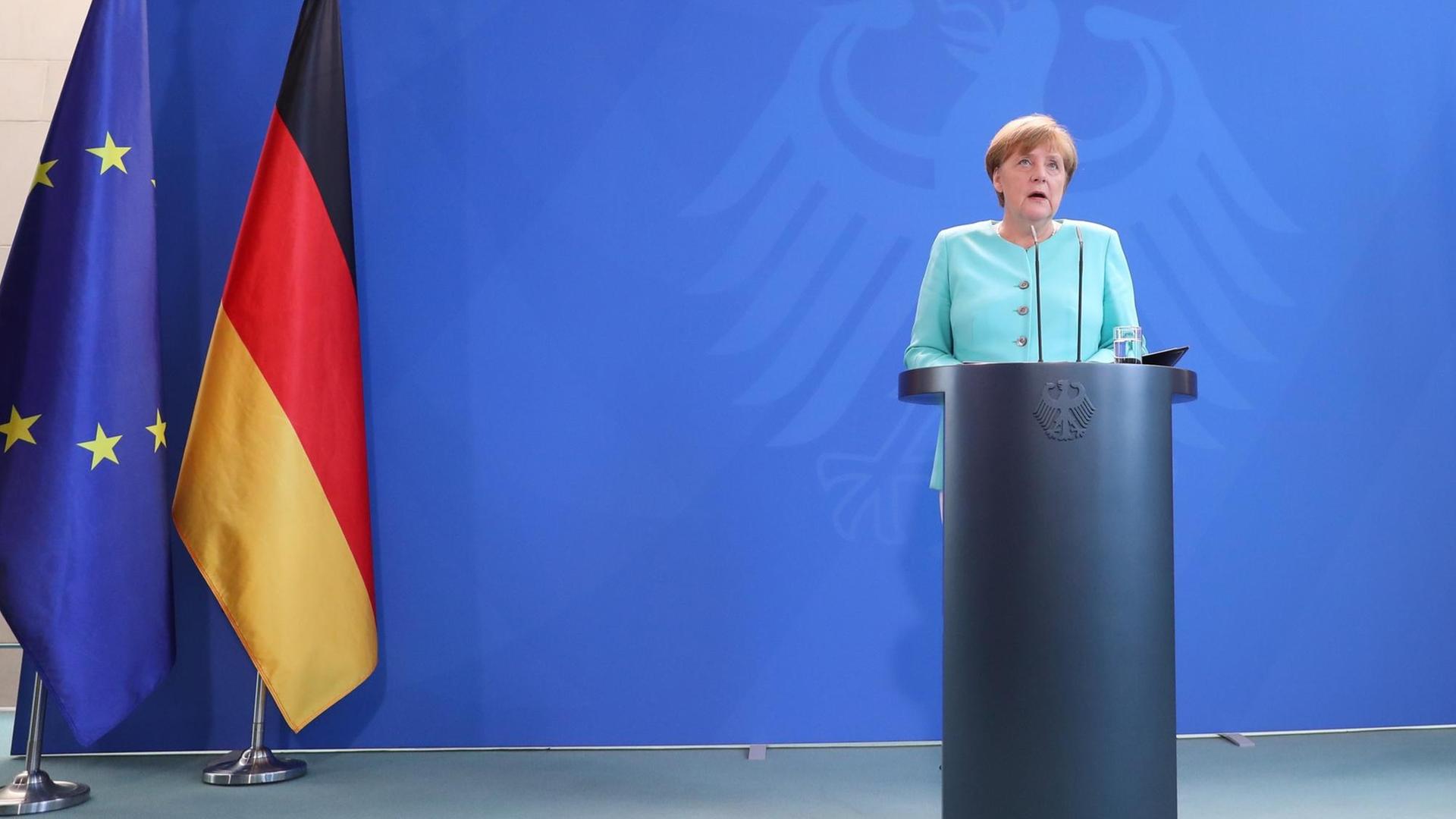 Bundeskanzlerin Angela Merkel (CDU) gibt am 24.06.2016 im Bundeskanzleramt in Berlin eine Erklärung ab.