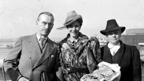 Thomas Mann mit Frau Katia und Tochter Erika