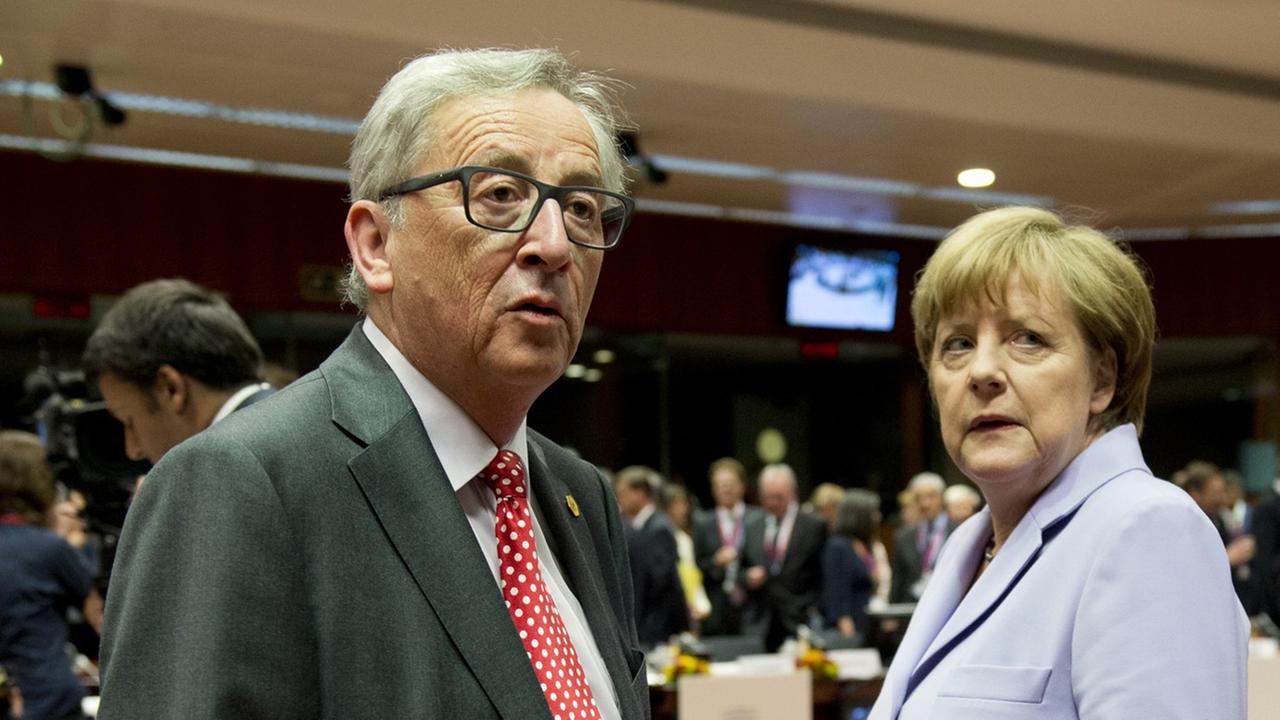 EU-Kommissionspräsident Jean-Claude Juncker und Bundeskanzlerin Angela Merkel auf einem EU-Gipfel.