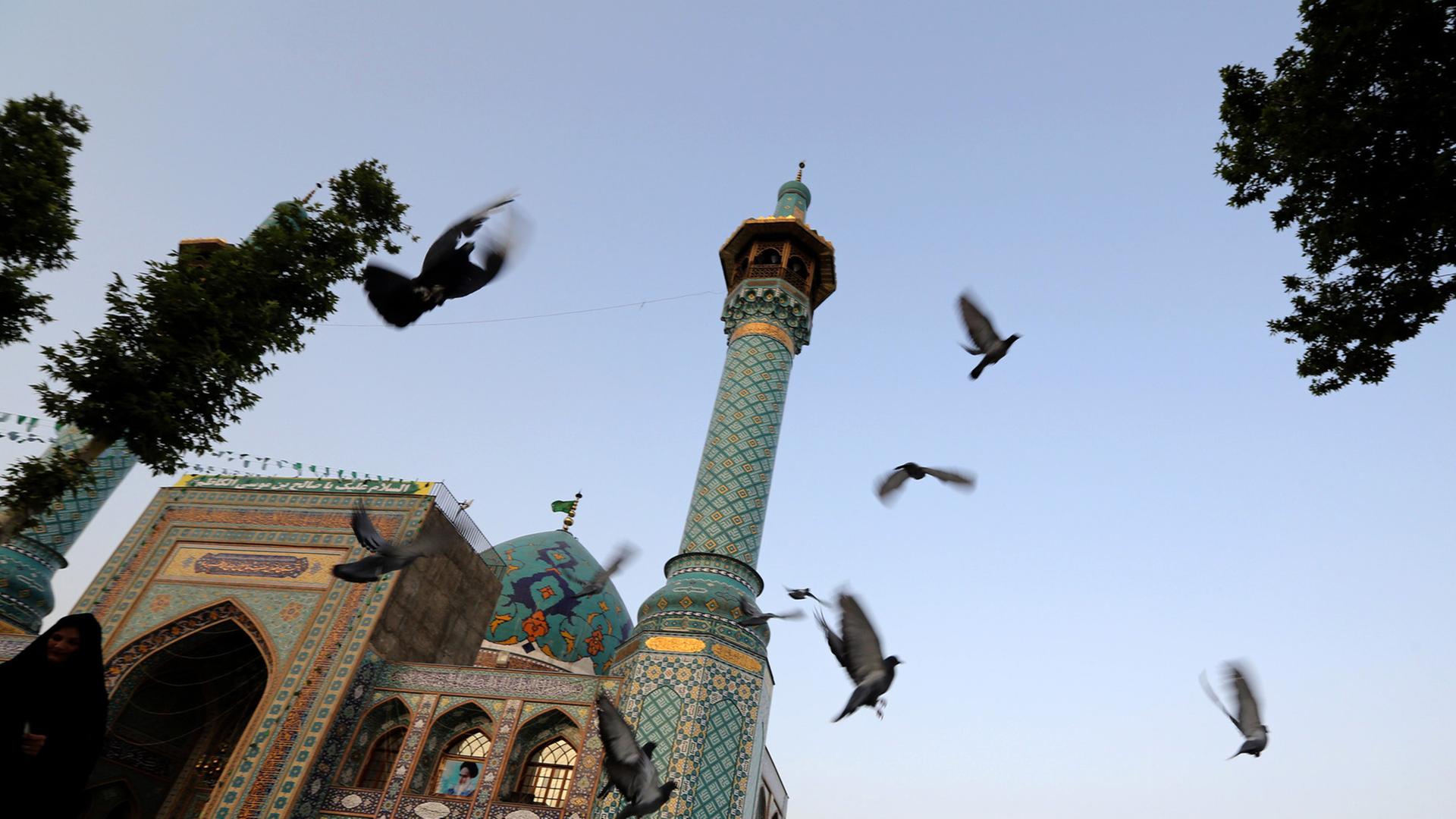 Die Emamzadeh Saleh Moschee in Tehran.