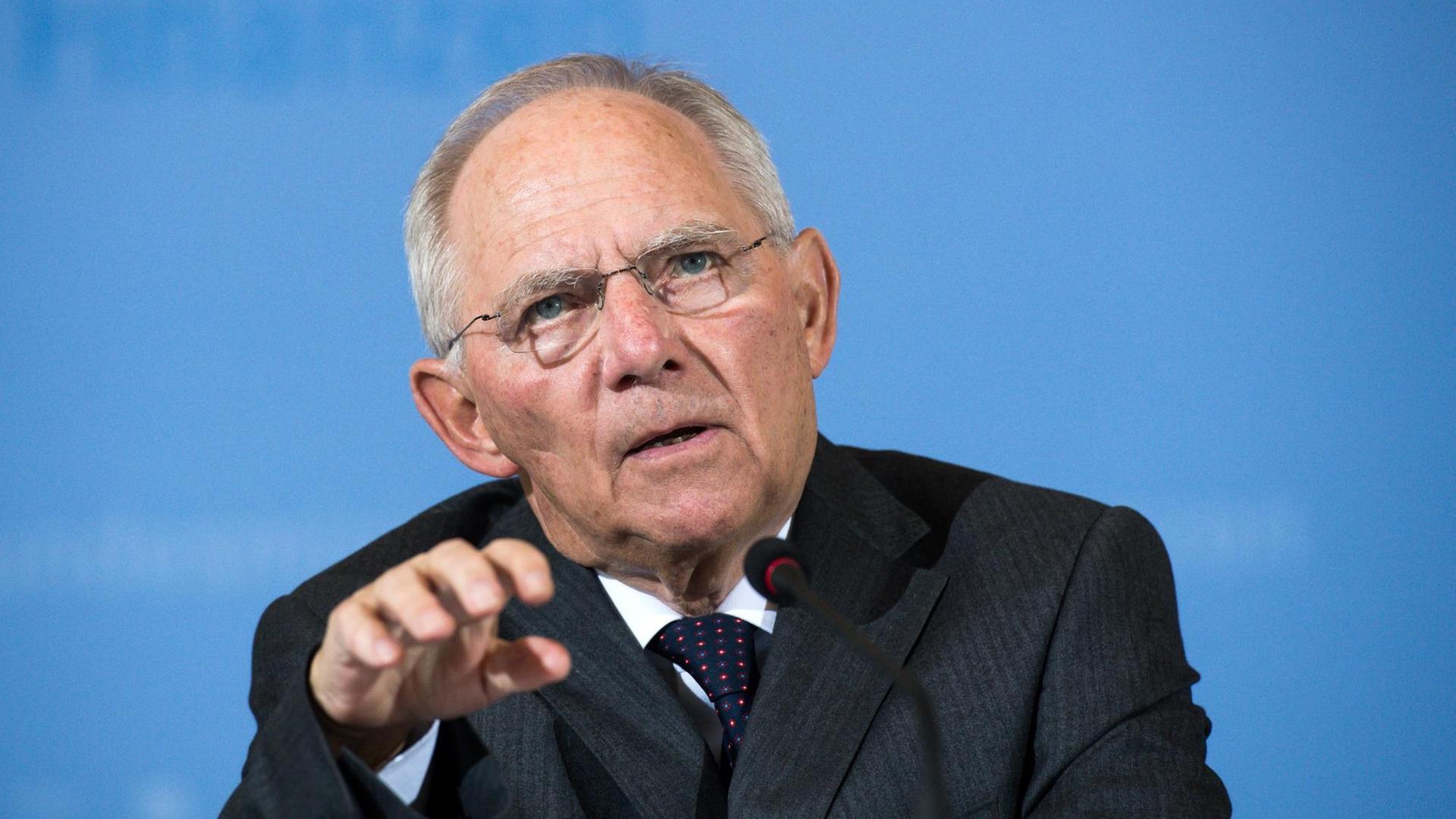 Bundesfinanzminister Wolfgang Schäuble sieht die Verantwortung für den unionsinternen Streit allein bei der CSU.