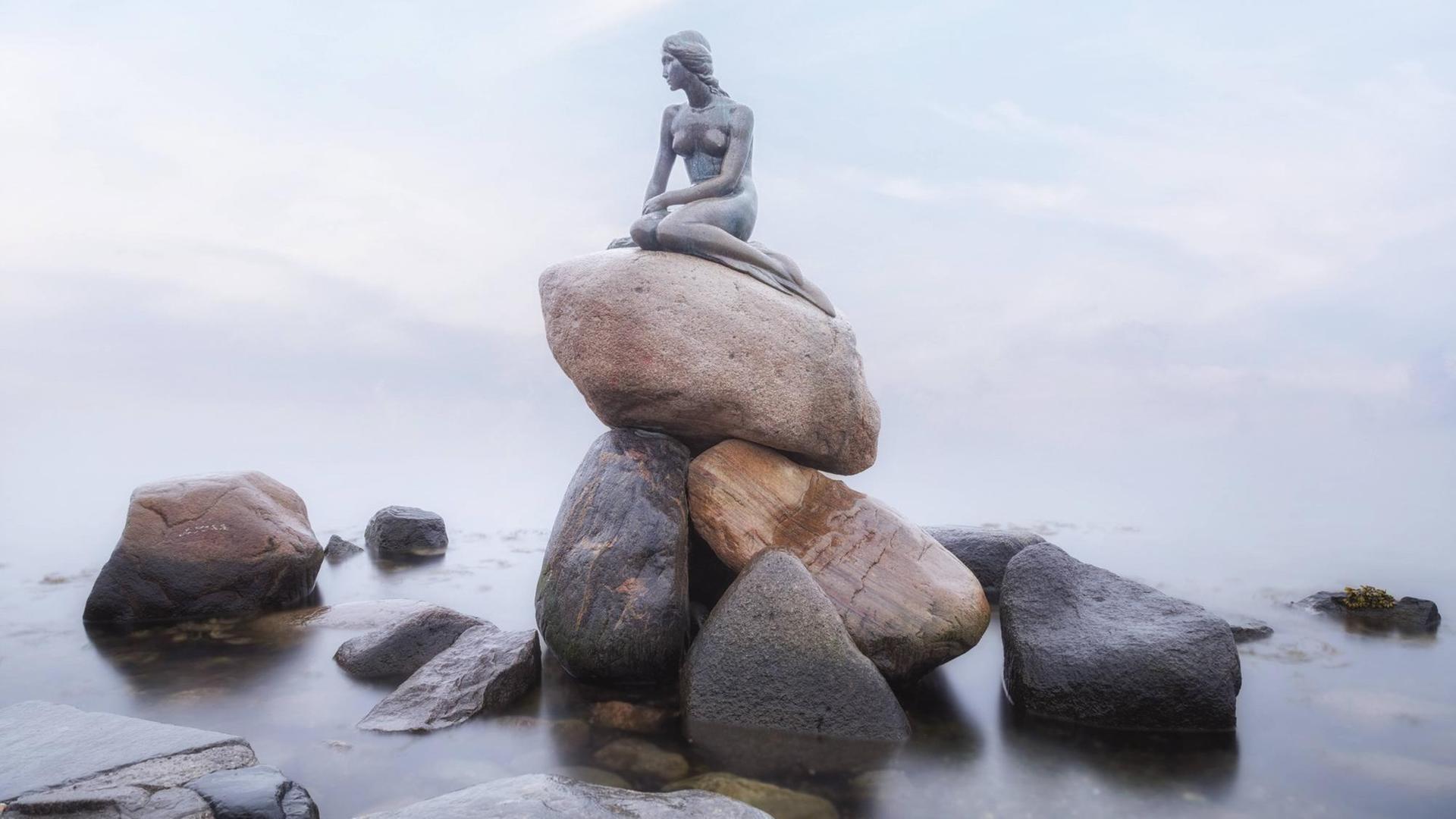 Die Statue der kleinen Meerjungfrau in Kopenhagen.