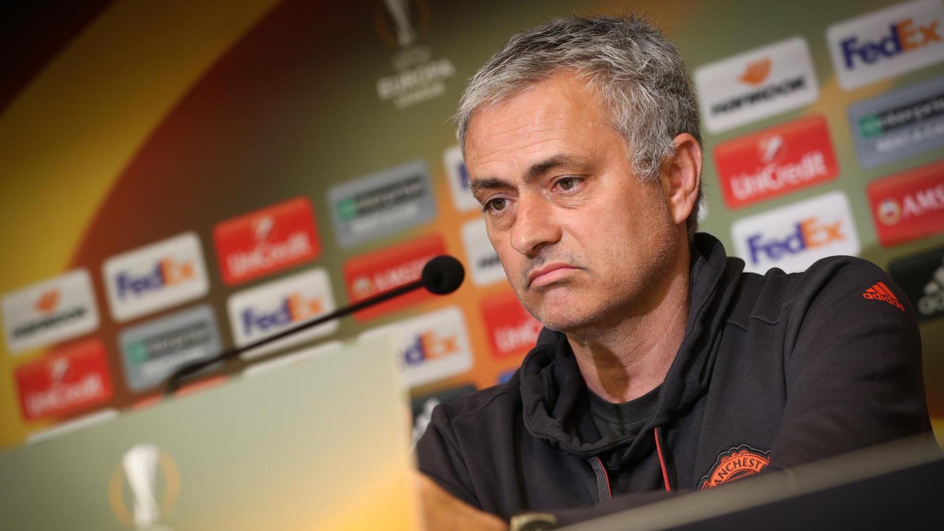 Jose Mourinho auf einer Pressekonferenz in Manchester.