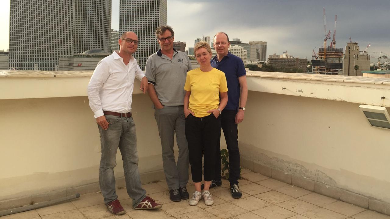Unser Team vor Ort in Tel Aviv: Korbinian Frenzel, Hans-Joachim Wiese, Sigrid Brinkmann, Sebastian Engelbrecht