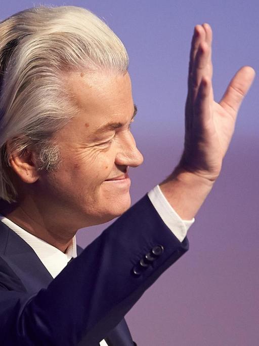 Der Vorsitzende der niederländischen Freiheitspartei (PVV), Geert Wilders, spricht am 21.01.2017 in Koblenz (Rheinland-Pfalz)zu Beginn der Tagung der rechtspopulistischen ENF-Fraktion.