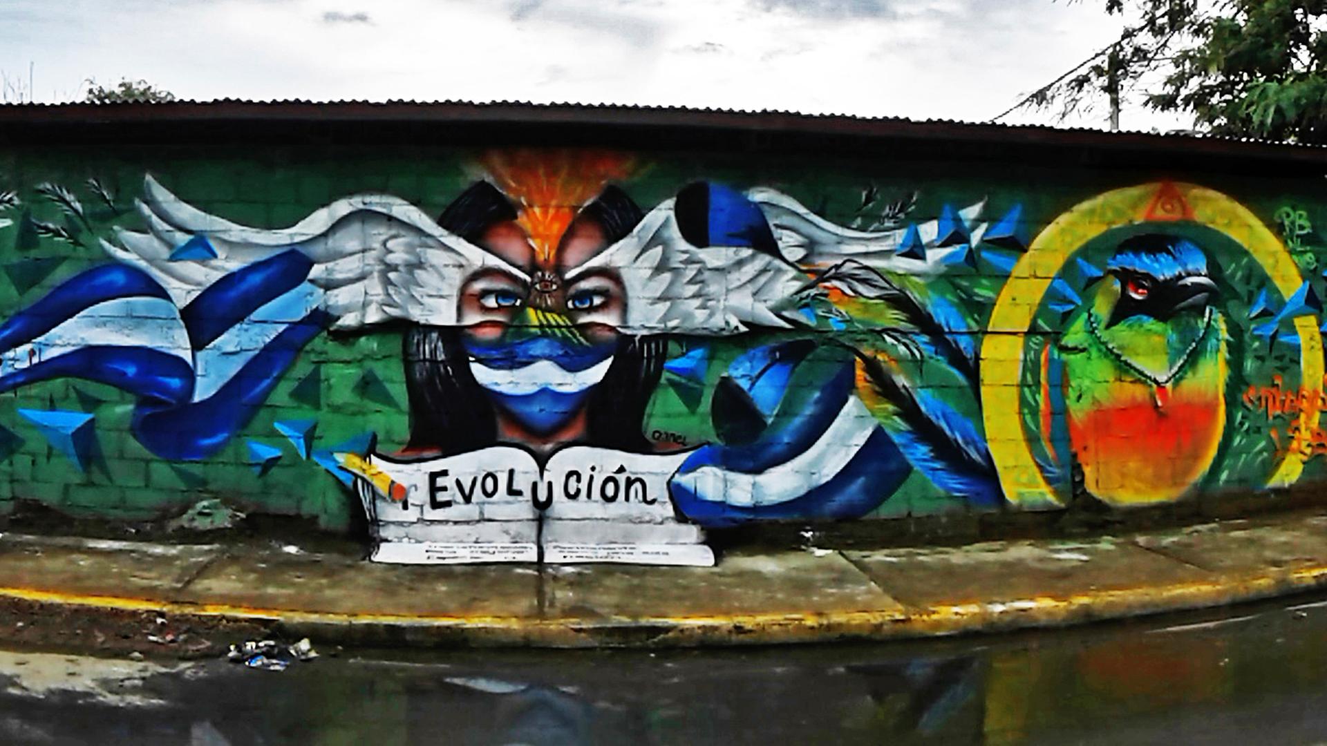 'mural' - politische Wandbilder in Nicaragua