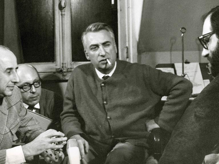 Die drei Schriftsteller Giulio Macchi, Roland Barthes und Umberto Eco