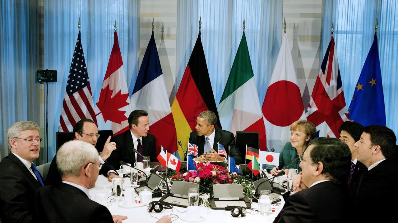 epa04139249 Head of States sit at a round table during the G7-meeting at the working residence Catshuis in The Hague, The Netherlands, 24 March 2014. Representatives of 53 countries will discuss ways to protect against terrorist attacks at the summit on n epa04139249 Head of States sit at a round table during the G7-meeting at the working residence Catshuis in The Hague, The Netherlands, 24 March 2014. Representatives of 53 countries will discuss ways to protect against terrorist attacks at the summit on n