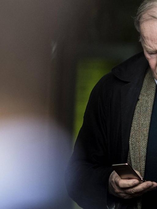 Alexander Gauland, AfD-Fraktionsvorsitzender, aufgenommen nach der Bundespressekonferenz zur Reaktion der AfD Alternative fuer Deutschland nach der Wahl der Hamburger Buergerschaft. Berlin, 24.02.2020.