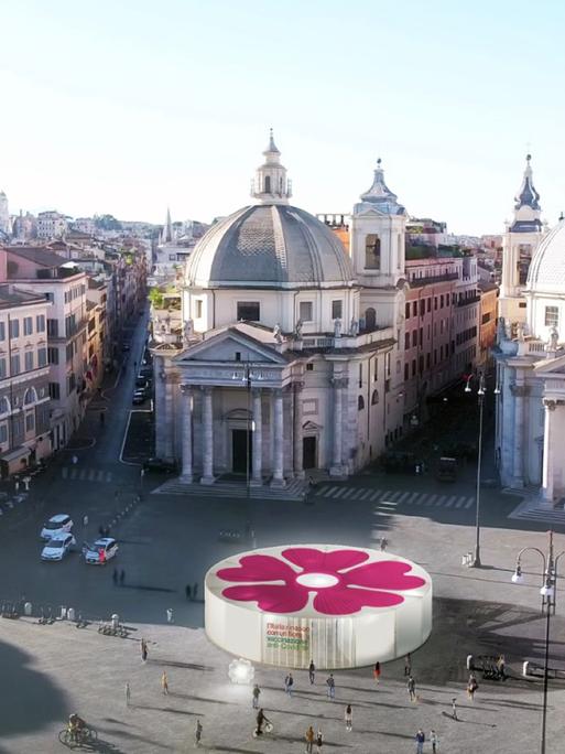 Ein kreisrunder Pavillon mit einer pinken Blüte auf dem Dach steht im Zentrum einer Piazza.