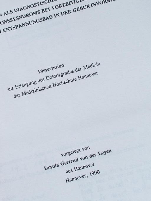 Die Dissertation von Bundesverteidigungsministerin Ursula von der Leyen (CDU)
