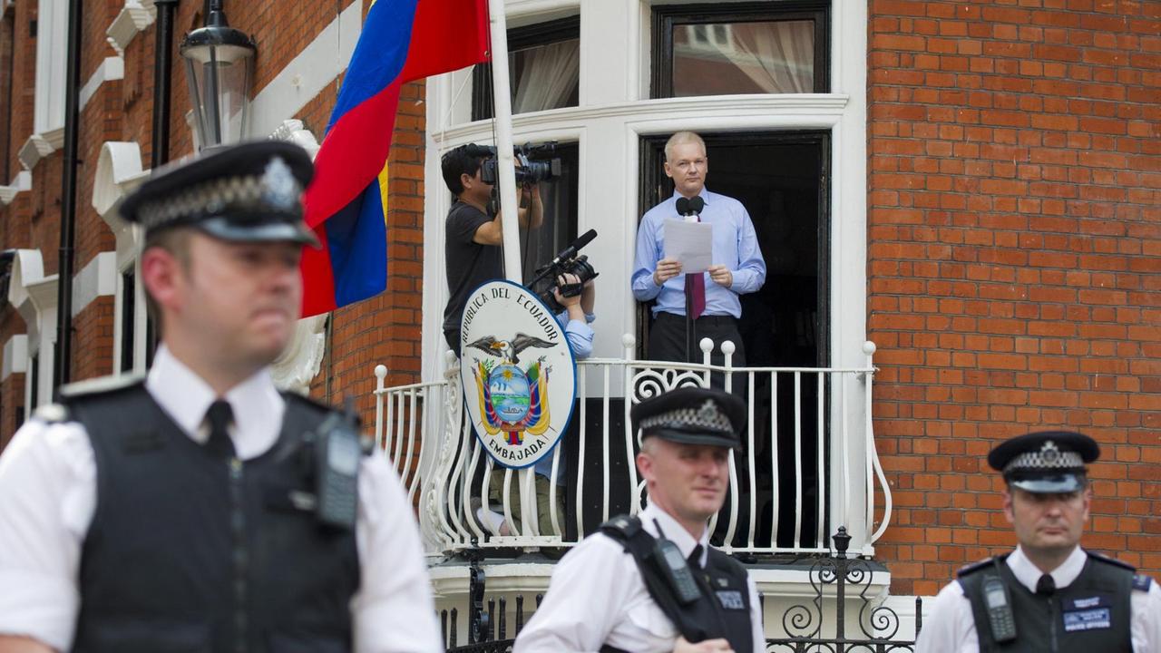 Julian Assange in der Botschaft von Ecuador in London (Archiv-Bild von 2012)